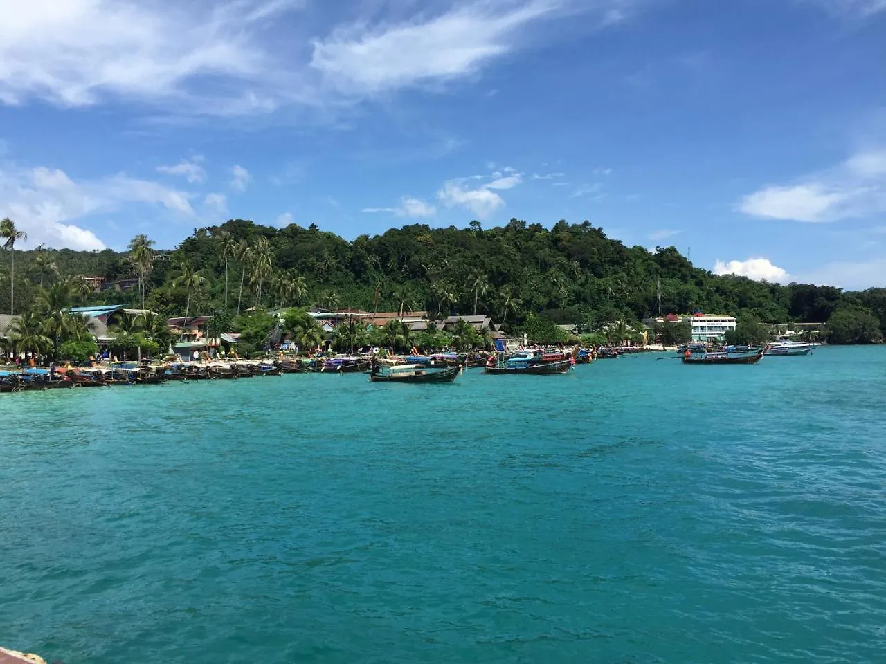 Phi Phi Sea And Hill Resort  Пхипхи